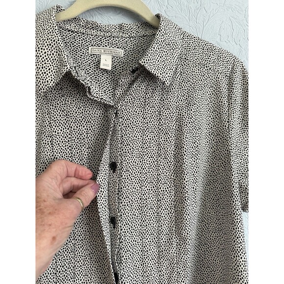 Dana Buchman Sz Large Button Up Top A7 - Picture 2 of 8